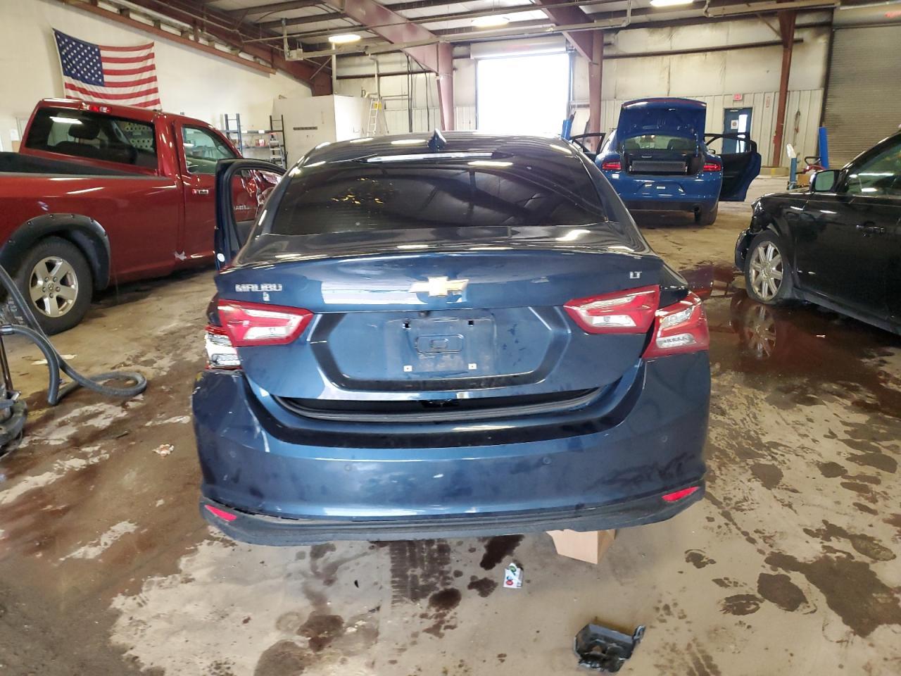 2021 Chevrolet Malibu Lt - Фото 6