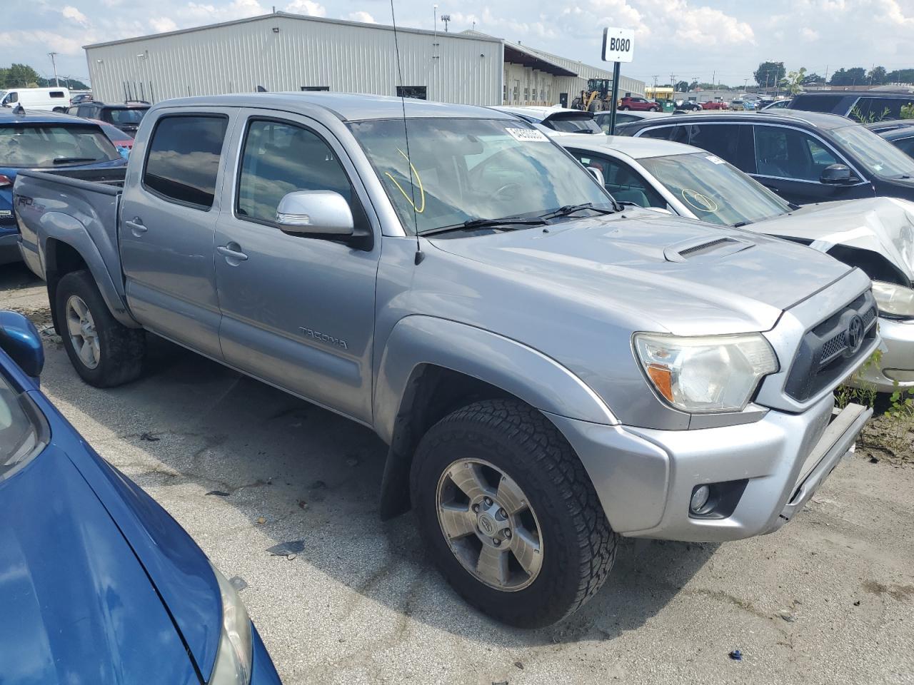 2014 Toyota Tacoma Double Cab - Фото 4