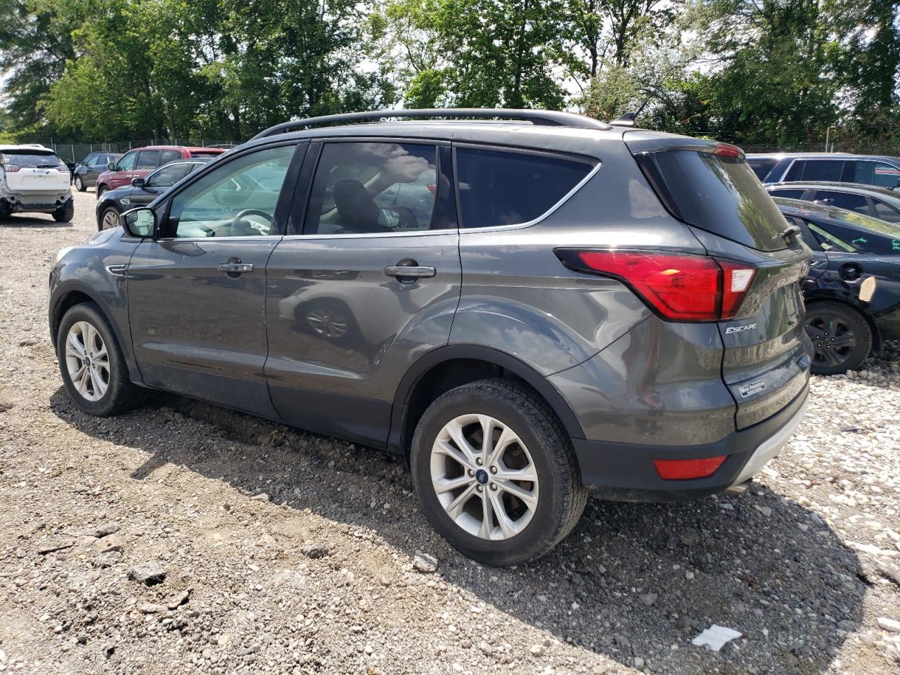 2019 Ford Escape Sel - Image 2