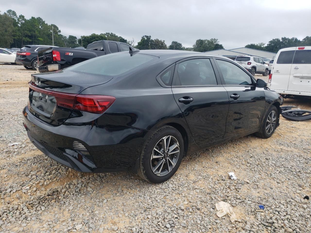 2024 Kia Forte Lx - Фото 3