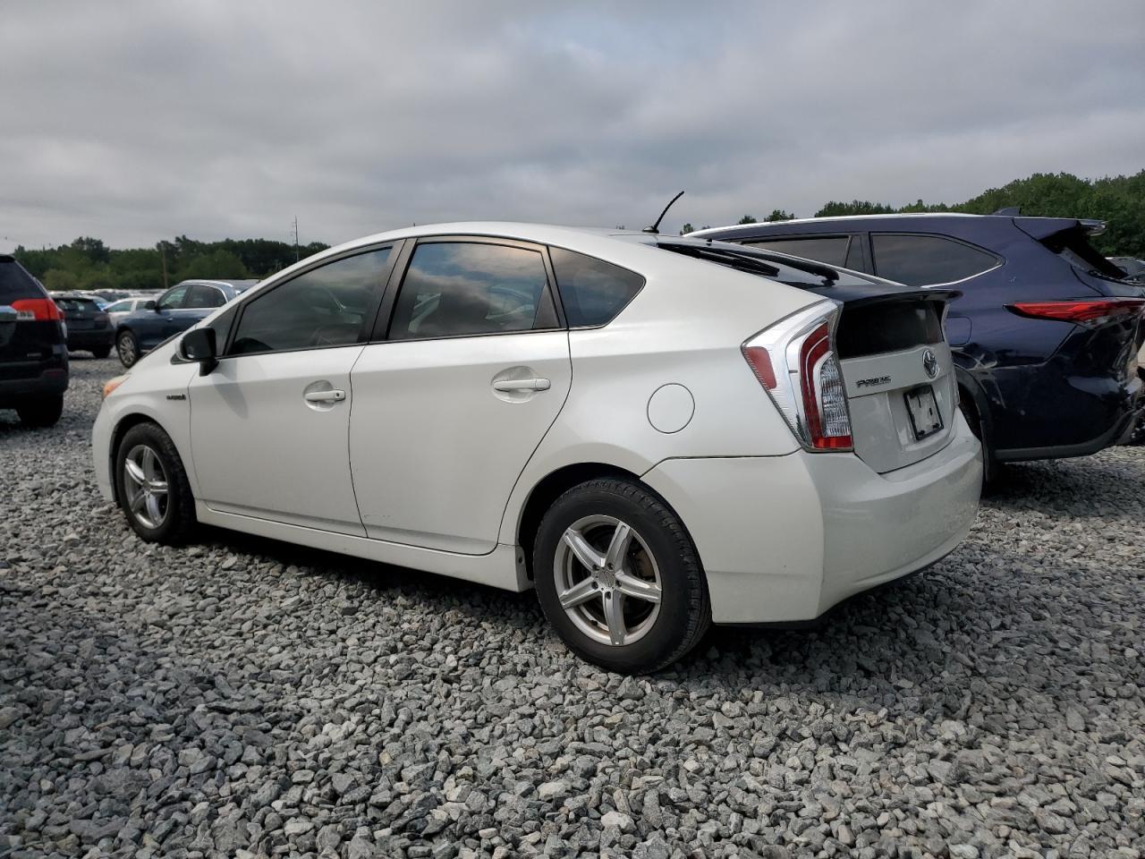 2014 Toyota Prius - Фото 2