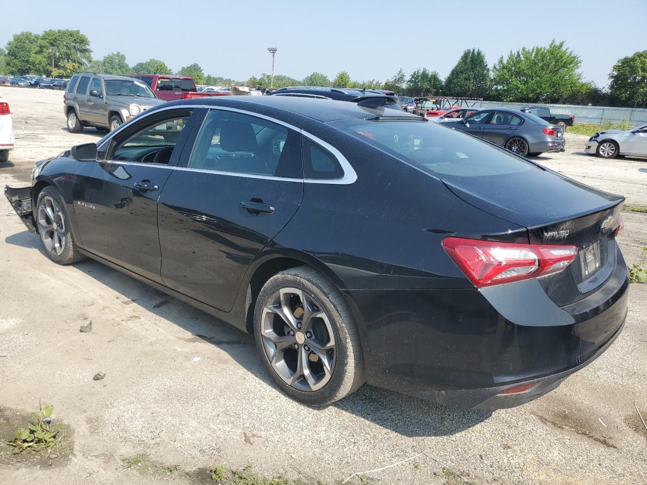 2022 Chevrolet Malibu Lt - Фото 2