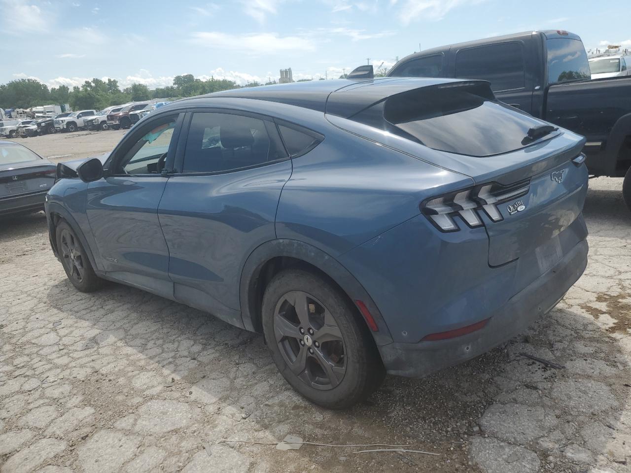 2023 Ford Mustang Mach-E Select - Фото 2