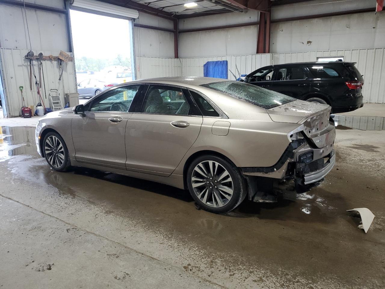 2020 Lincoln Mkz Reserve - Image 2