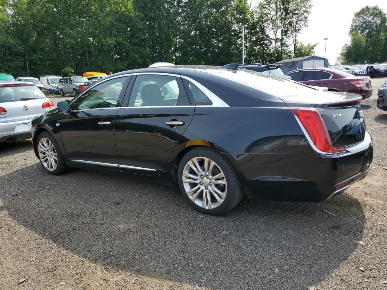 2019 Cadillac Xts Luxury - Image 2