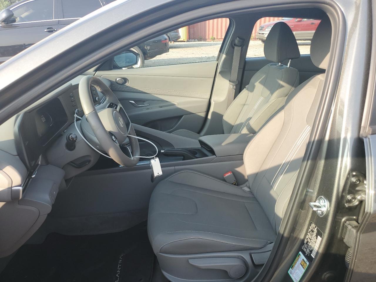 2025 Hyundai Elantra Sel Sport - Фото 7