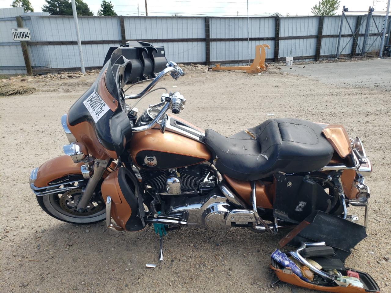 2008 Harley-Davidson Flhtcui 105Th Anniversary Edition - Фото 3
