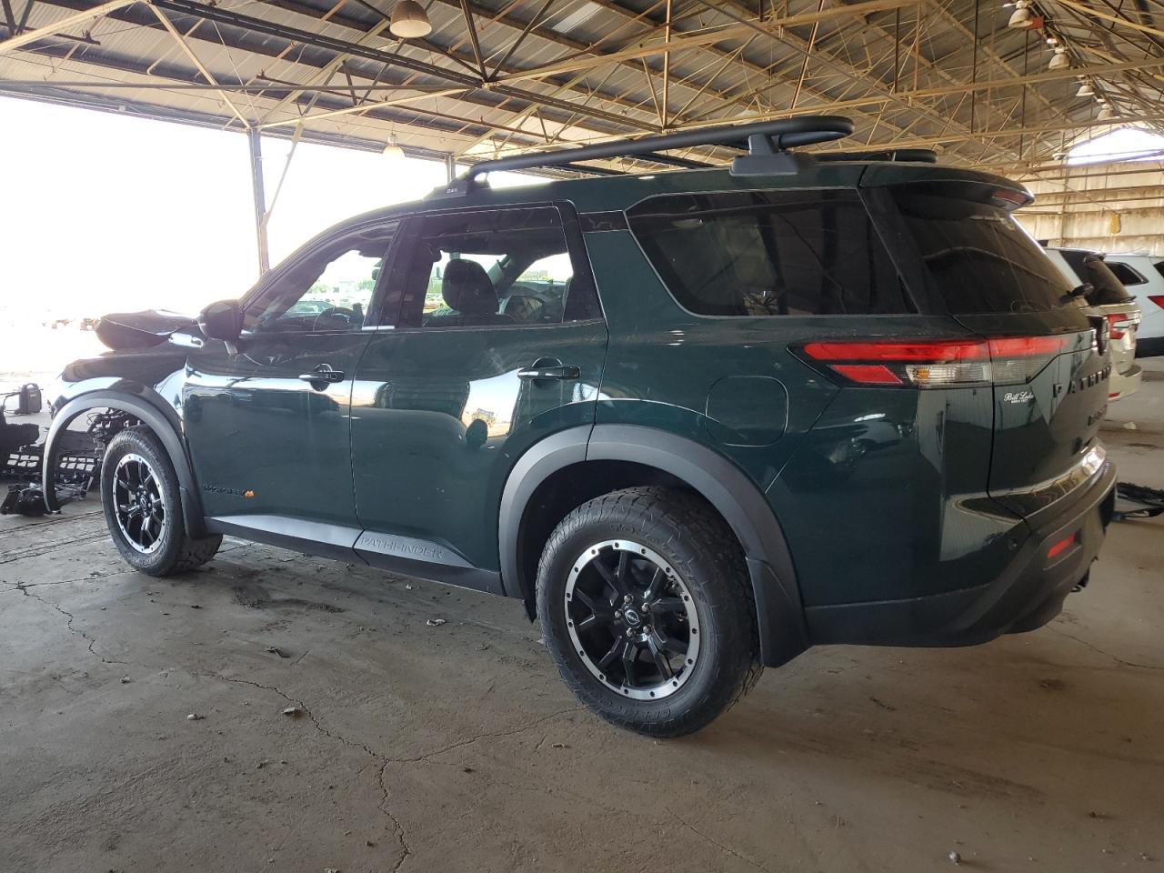 2023 Nissan Pathfinder Sv - Image 2