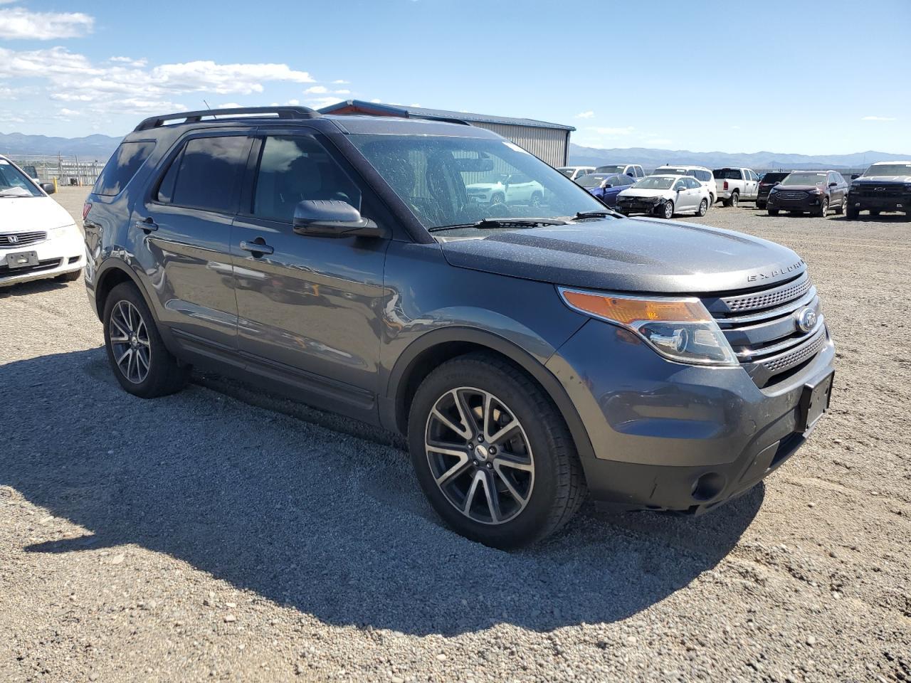2015 Ford Explorer Xlt - Image 4