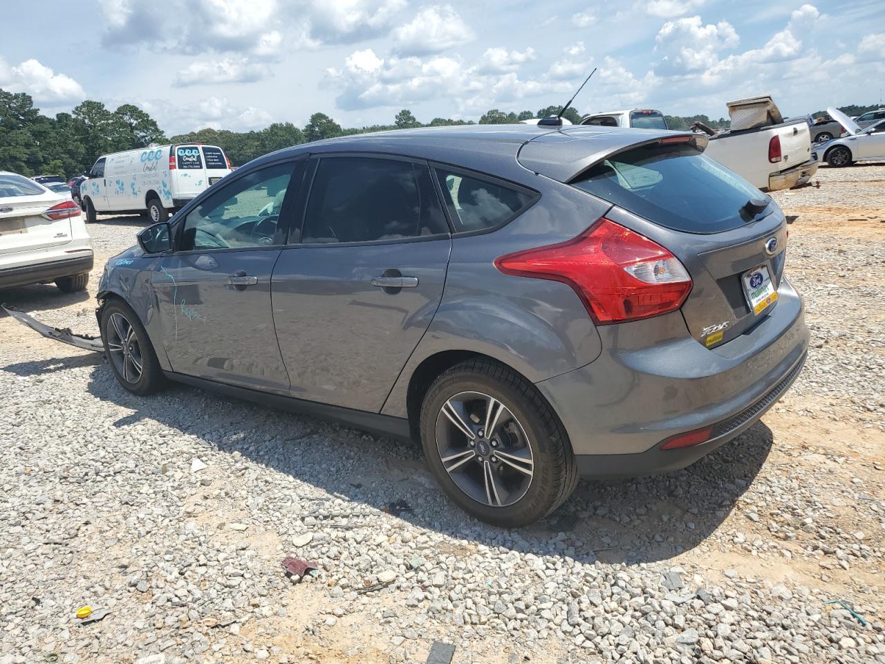 2014 Ford Focus Se - Image 2