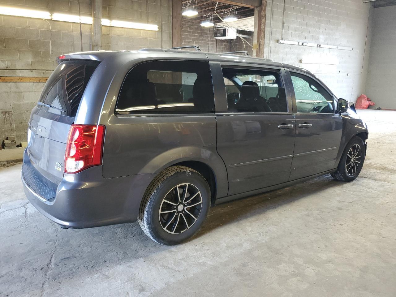2016 Dodge Grand Caravan R/T - Фото 3
