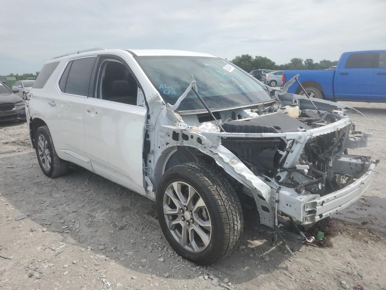 2019 Chevrolet Traverse Premier - Image 4