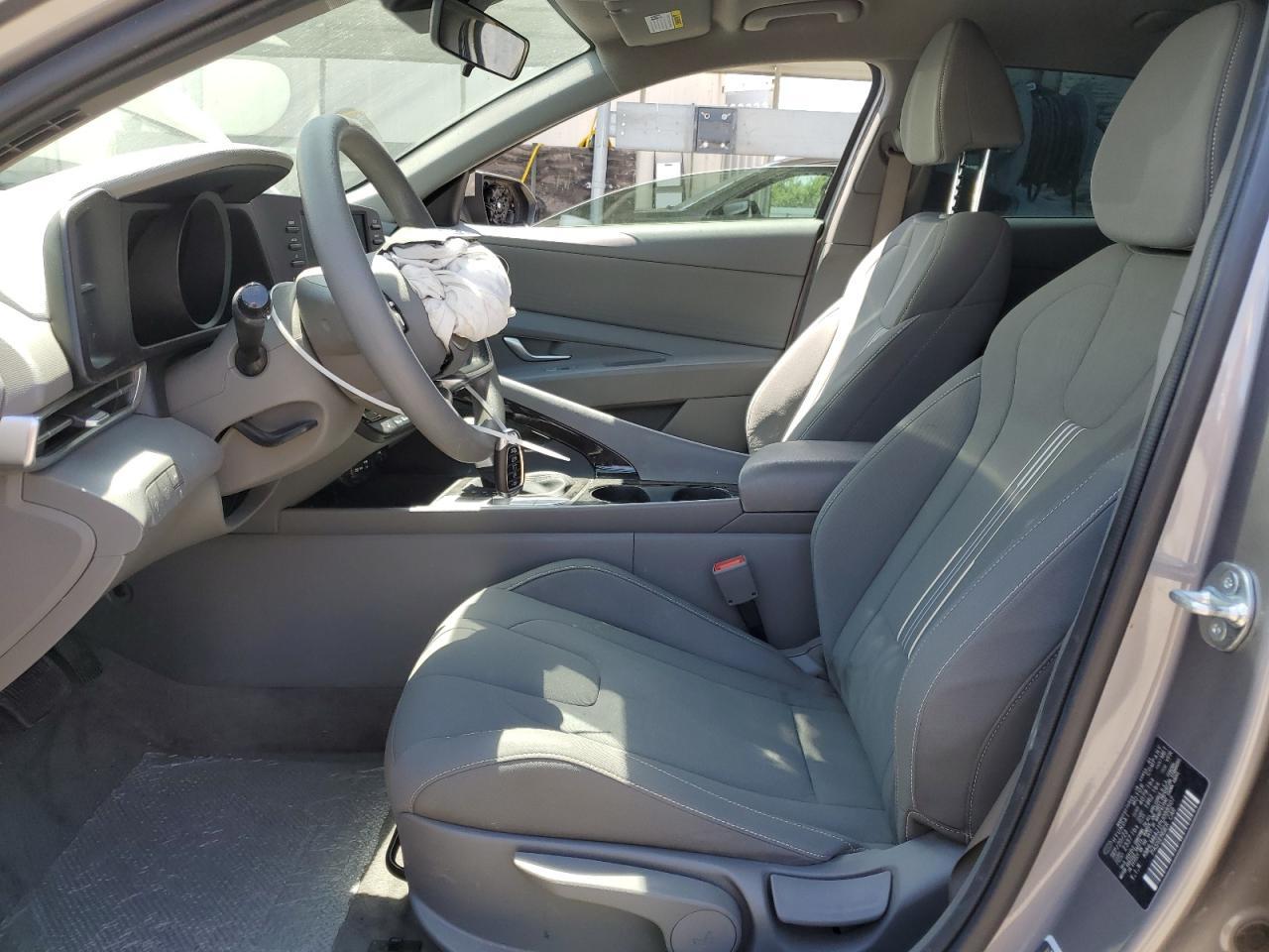 2023 Hyundai Elantra Blue - Фото 7