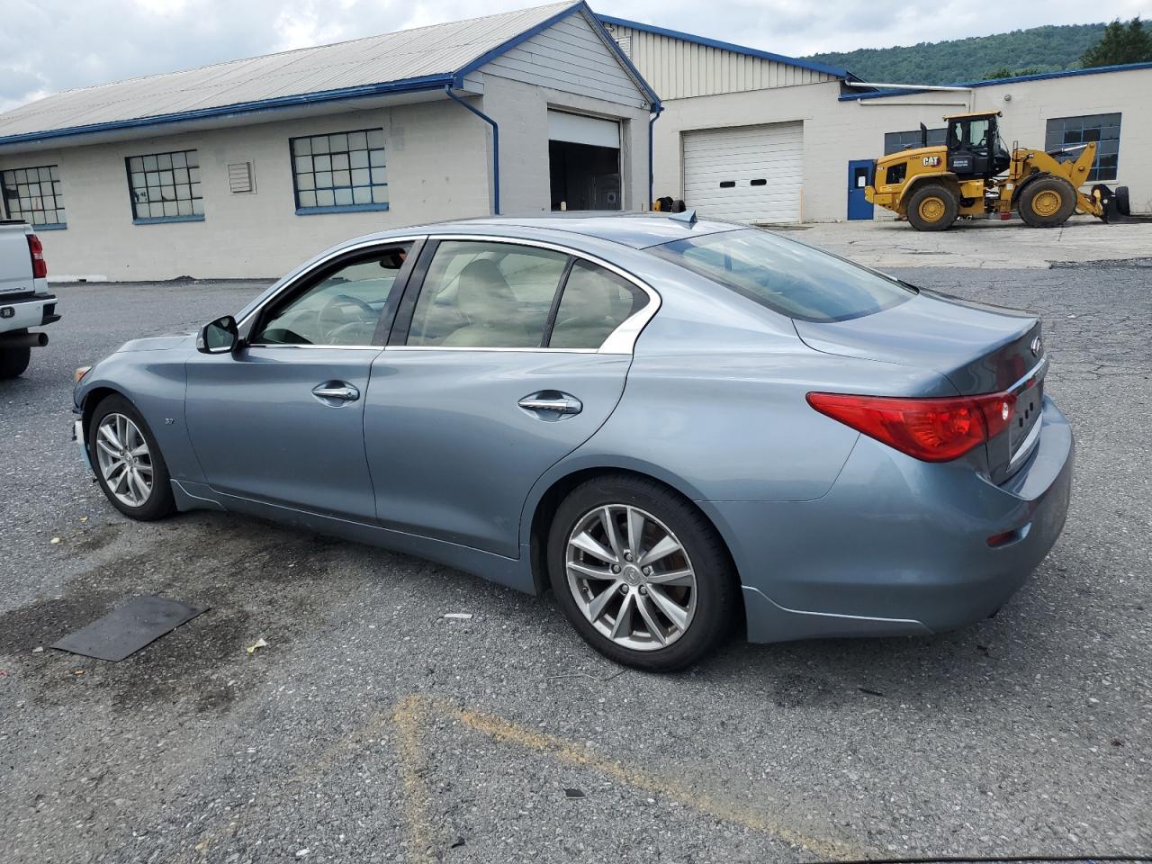 2015 Infiniti Q50 Base - Image 2