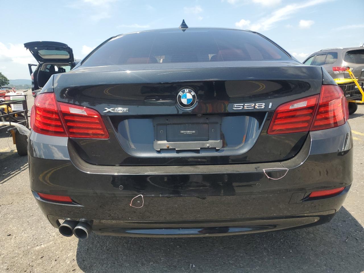 2016 BMW 528 Xi - Фото 6