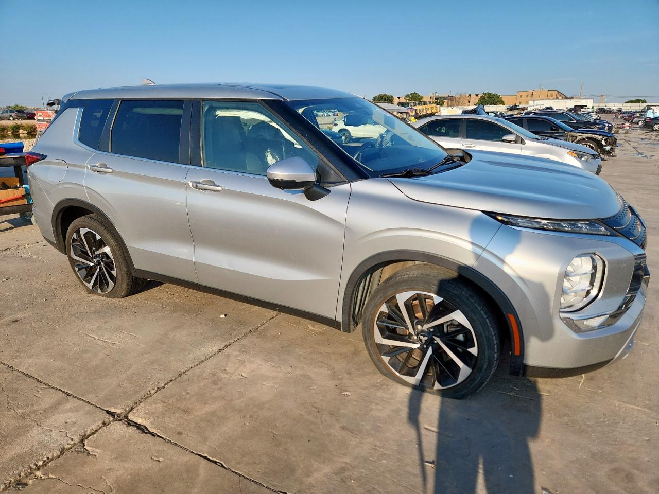2022 Mitsubishi Outlander Se - Фото 4