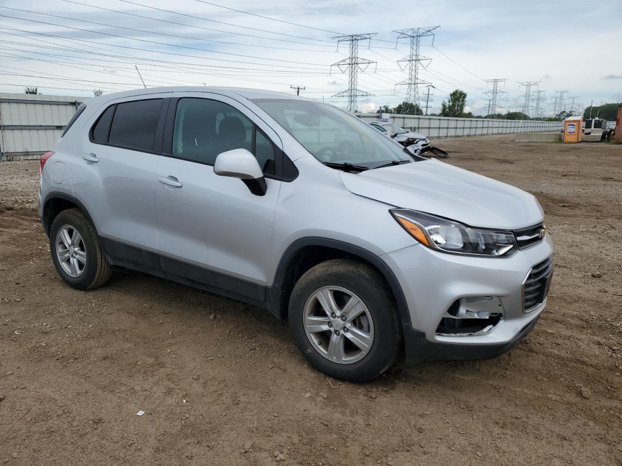 2022 Chevrolet Trax Ls - Фото 4