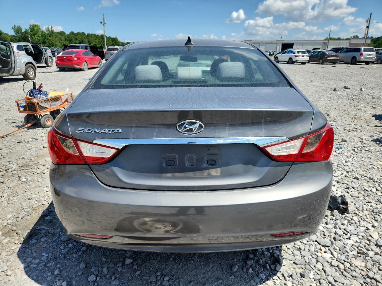 2011 Hyundai Sonata Gls - Image 6