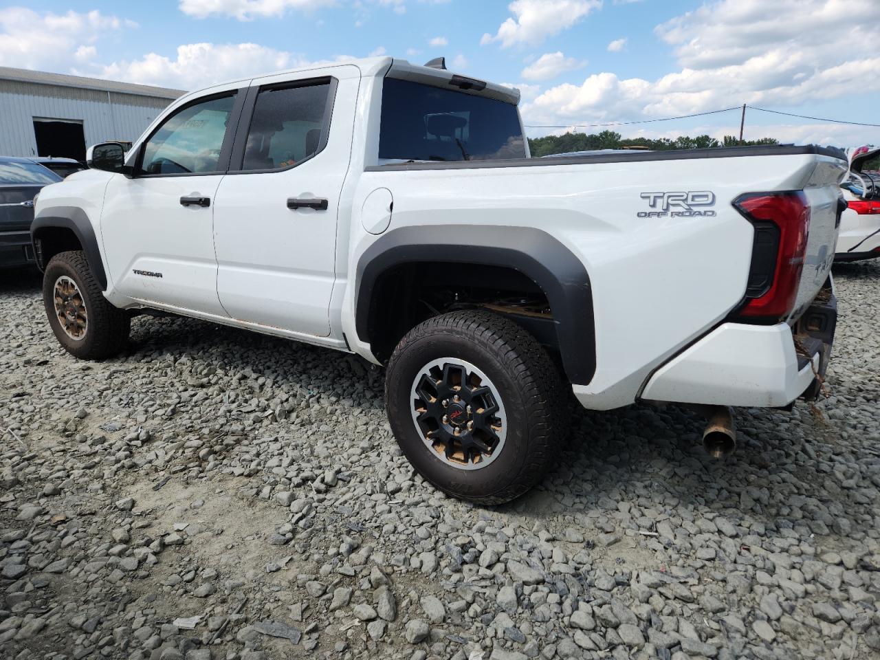 2025 Toyota Tacoma Double Cab - Фото 2
