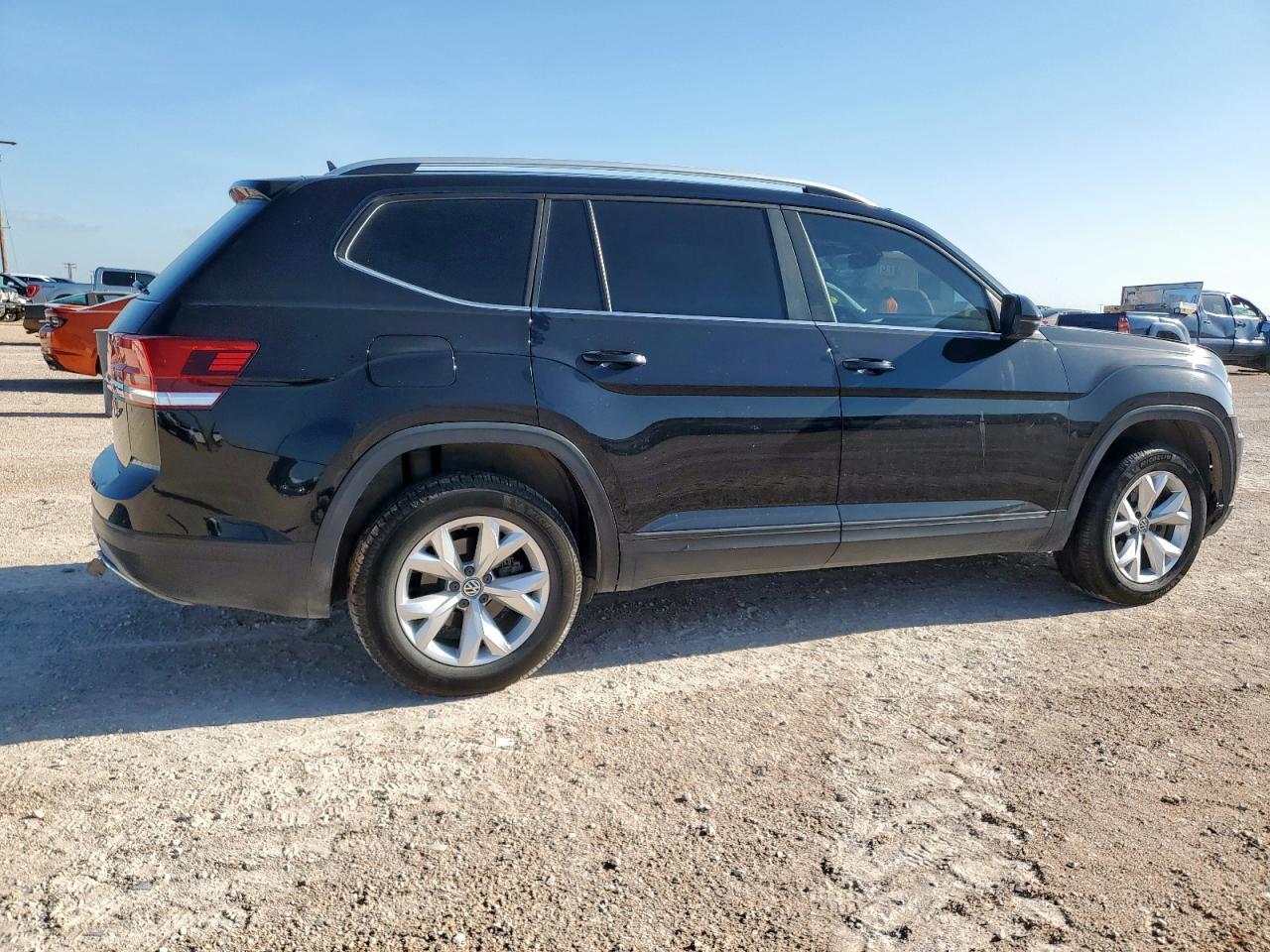 2018 Volkswagen Atlas Se - Фото 3