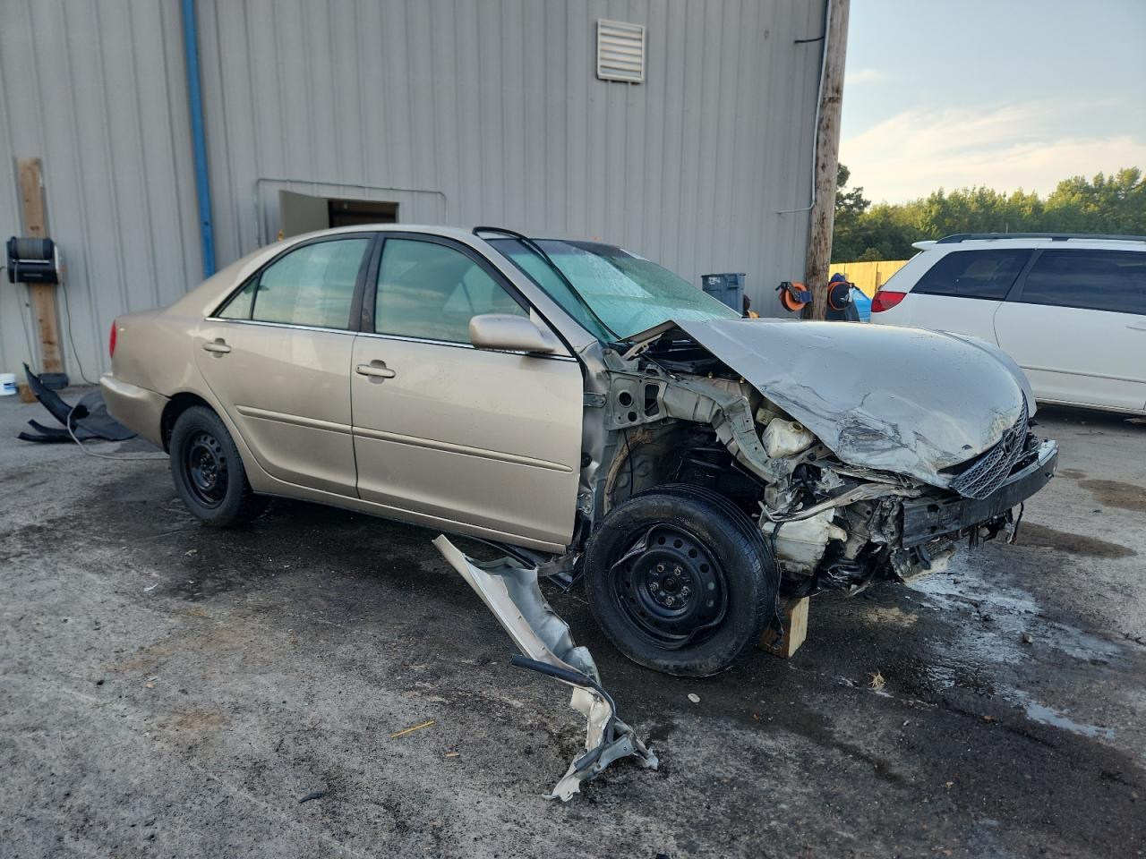 2004 Toyota Camry Le - Фото 4