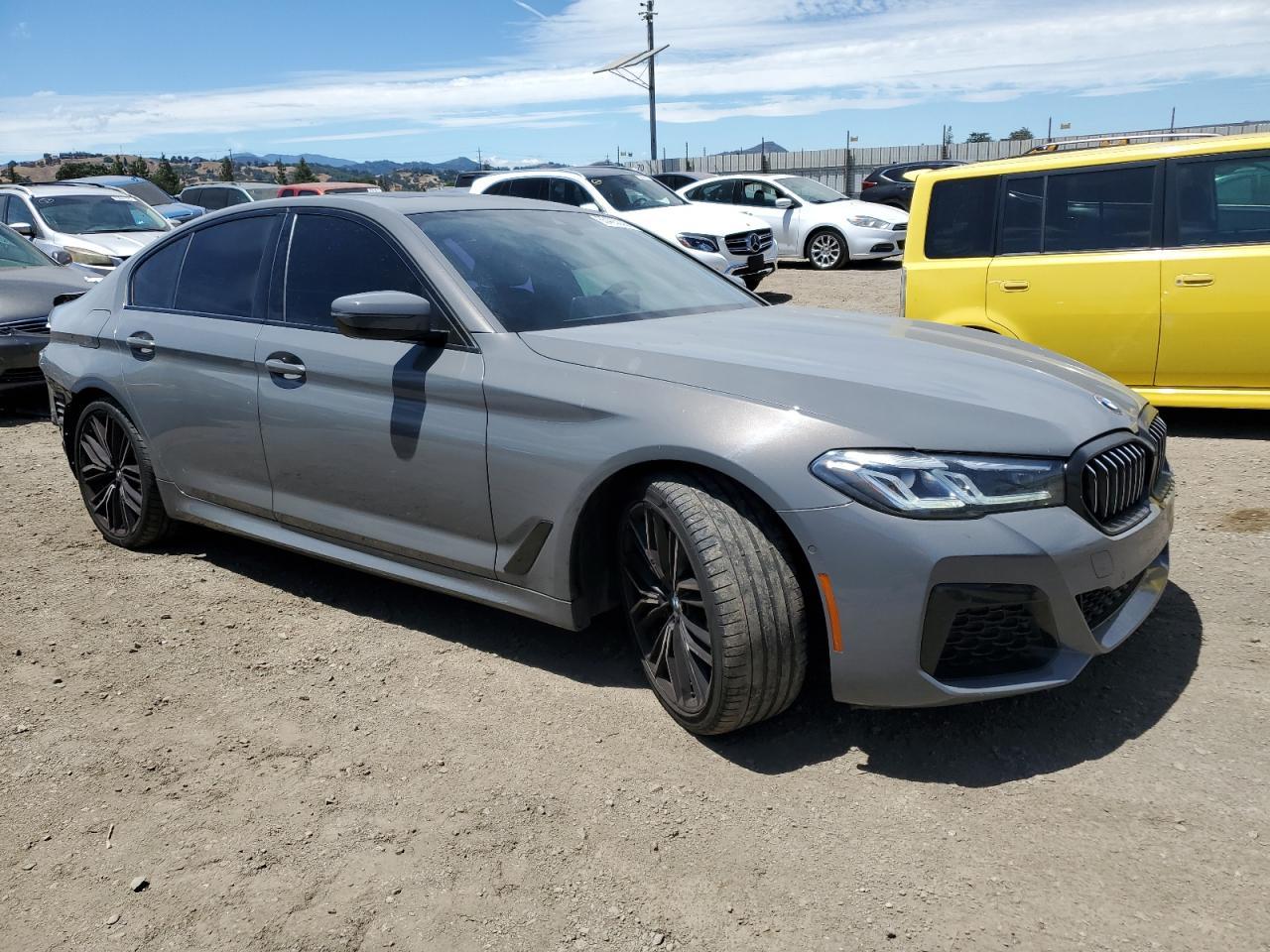 2021 BMW 530 I - Image 4