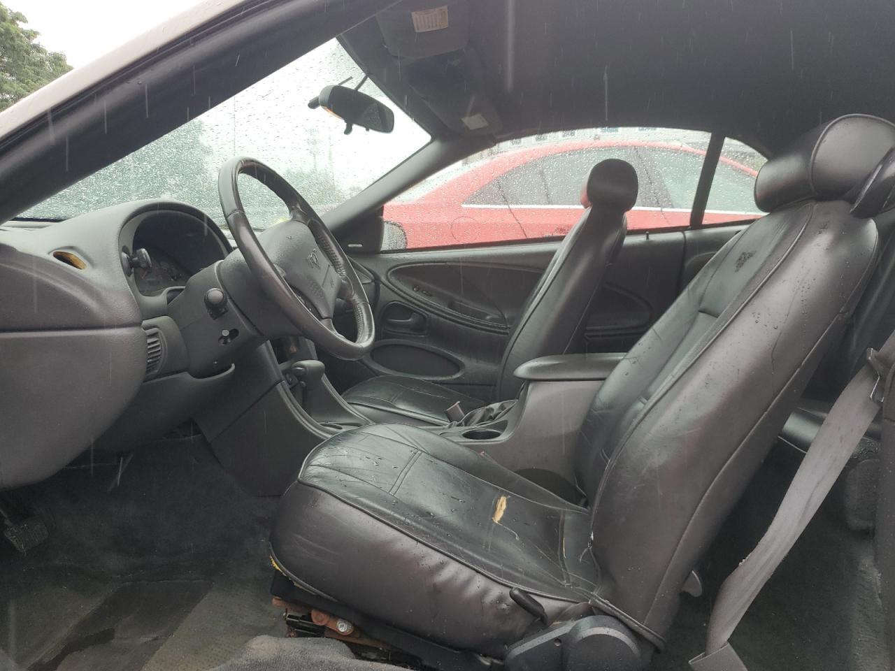 2002 Ford Mustang - Image 7