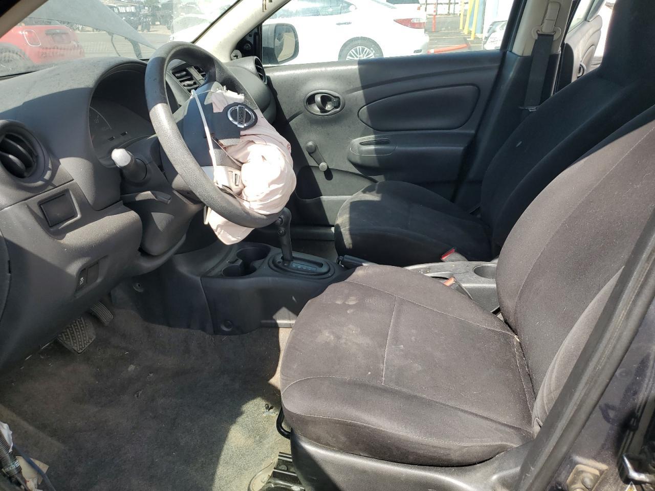 2015 Nissan Versa S - Фото 7