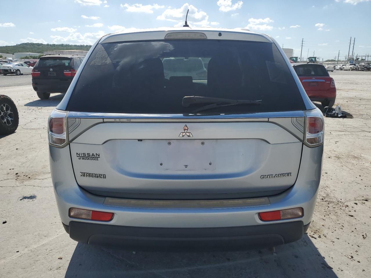 2014 Mitsubishi Outlander Se - Фото 6