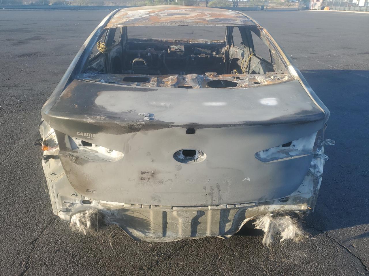 2019 Hyundai Elantra Se - Фото 6