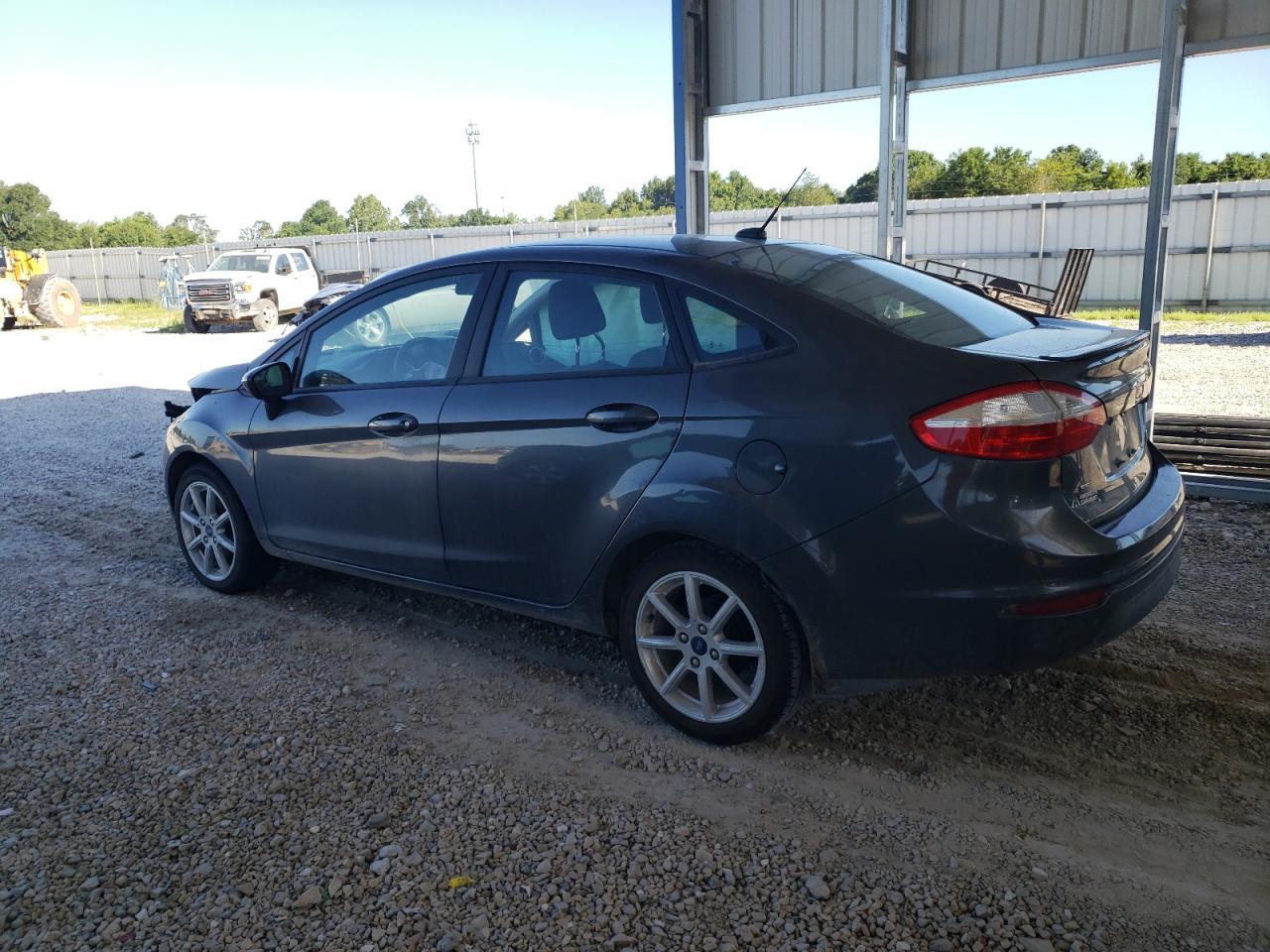 2019 Ford Fiesta Se - Фото 2