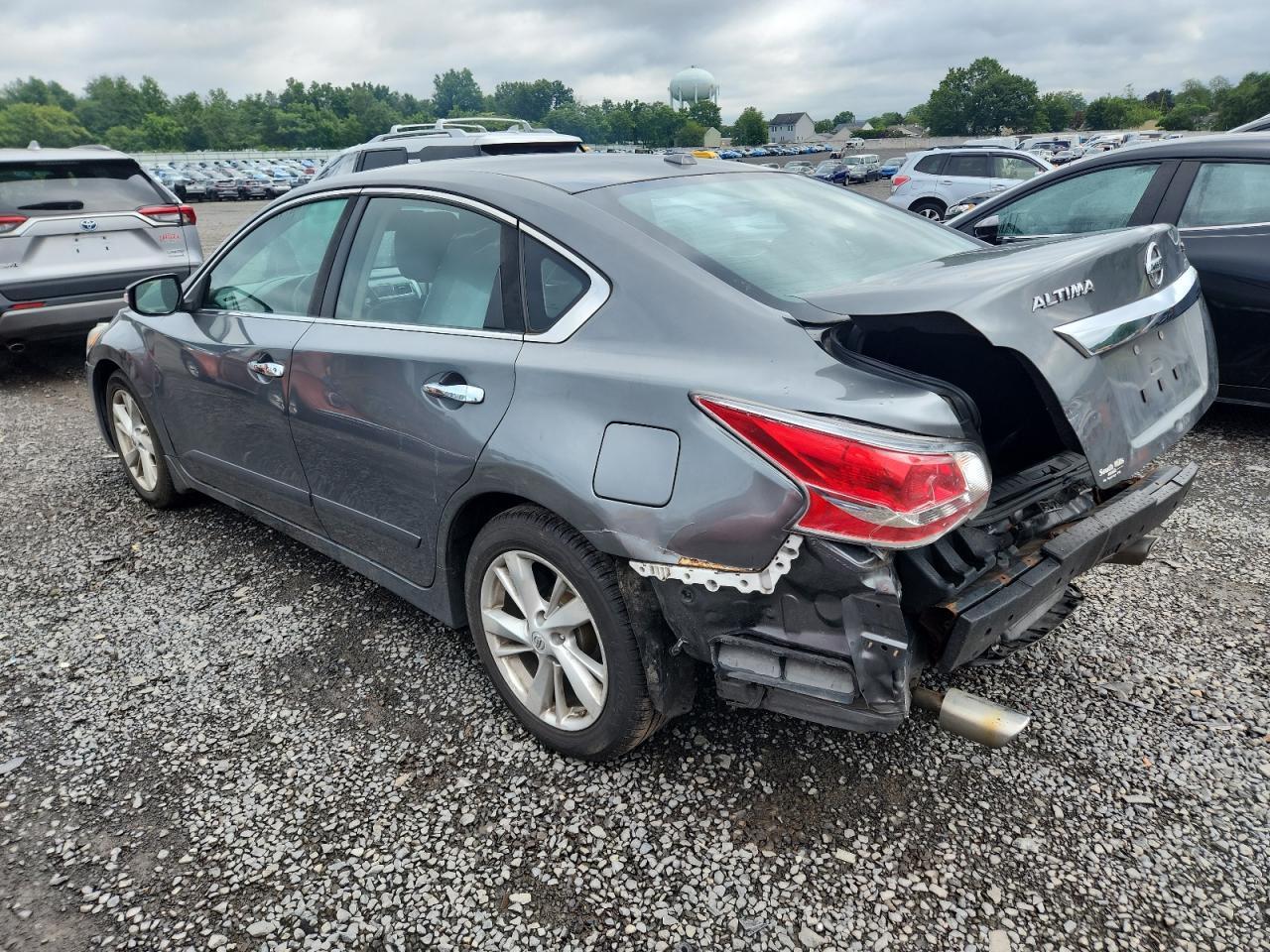 2015 Nissan Altima 2.5 - Image 2