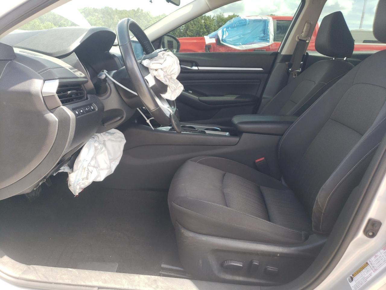 2022 Nissan Altima Sv - Image 7