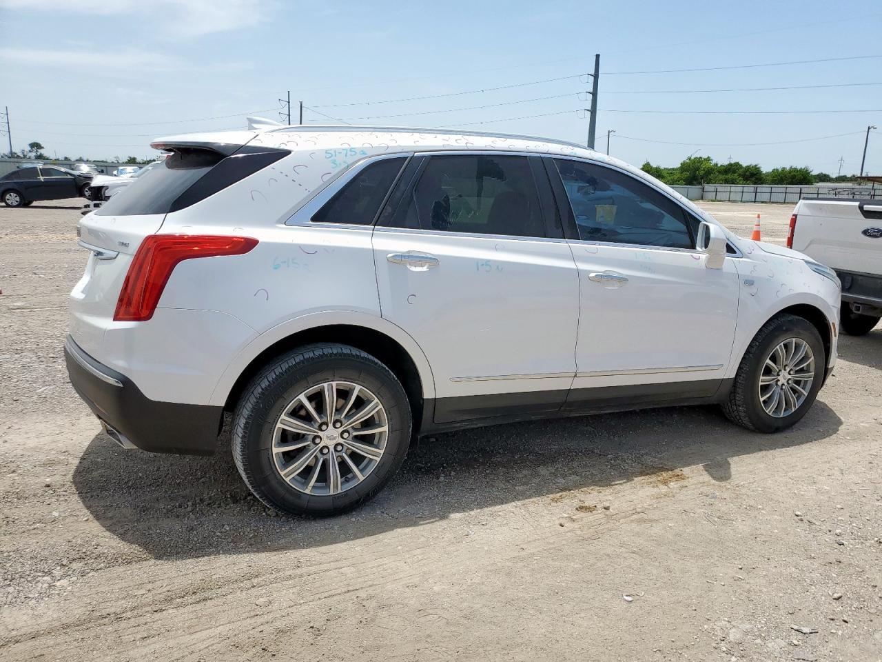 2017 Cadillac Xt5 Luxury - Фото 3