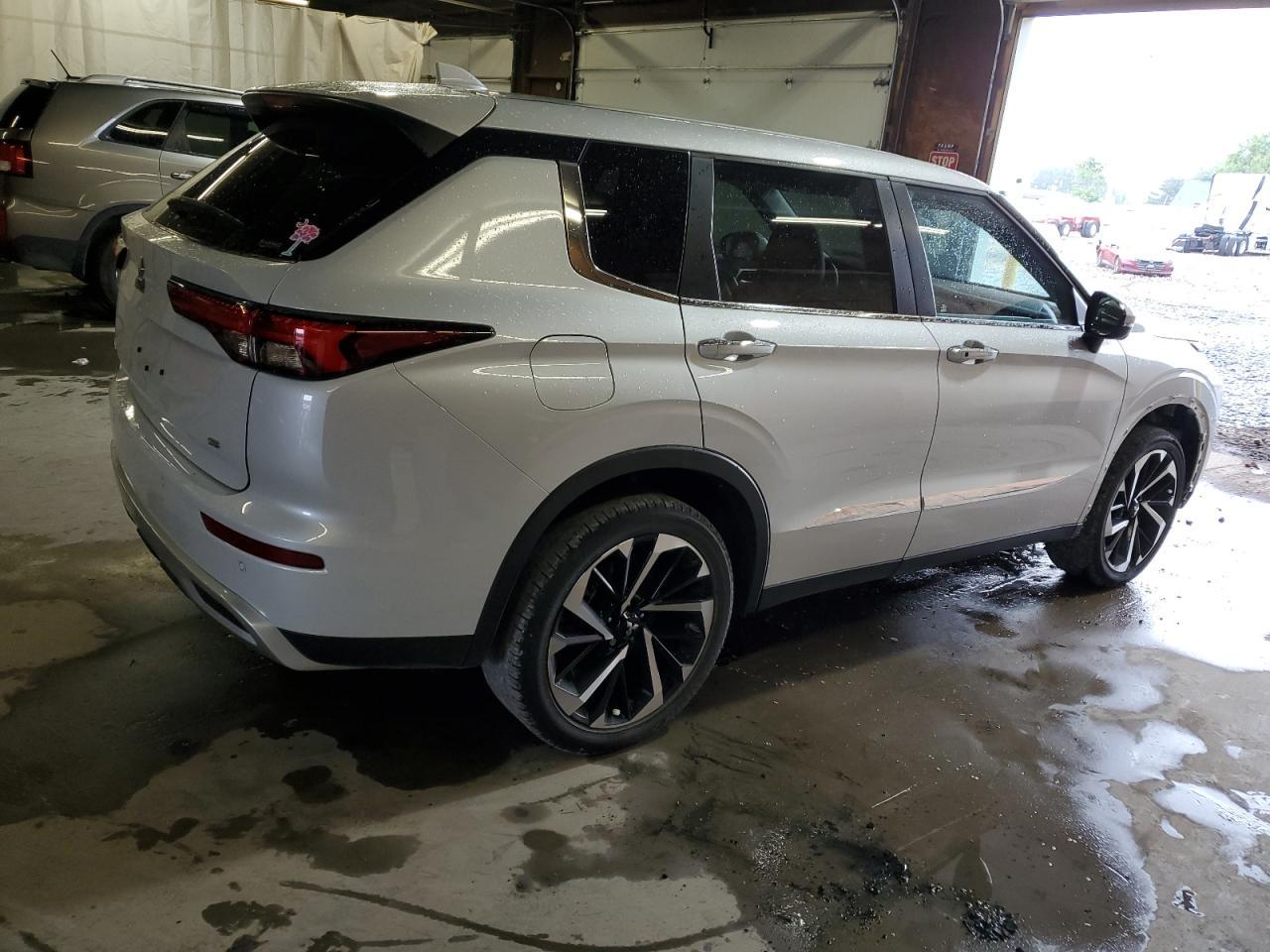 2024 Mitsubishi Outlander Se - Фото 3