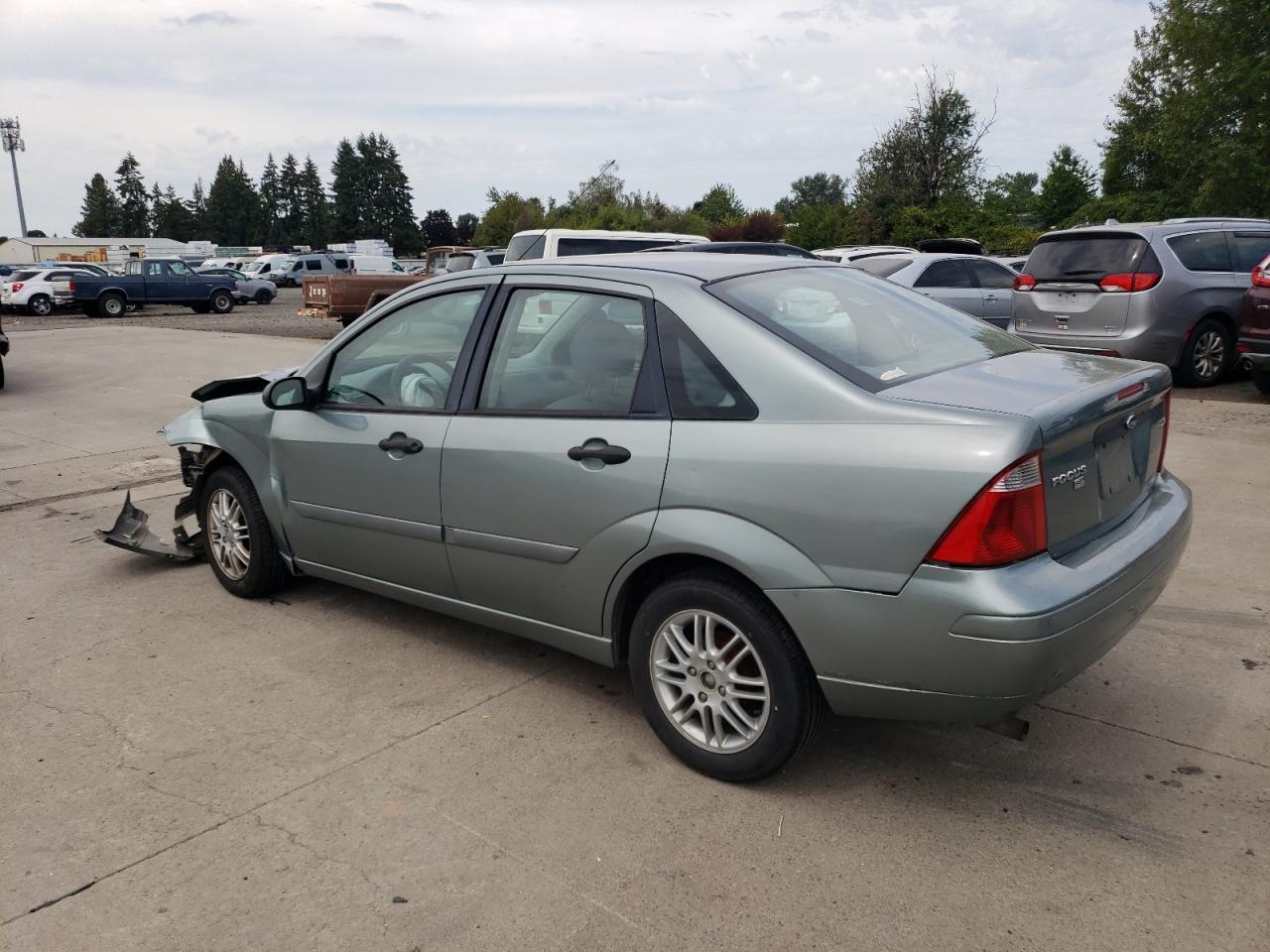2005 Ford Focus Zx4 - Фото 2