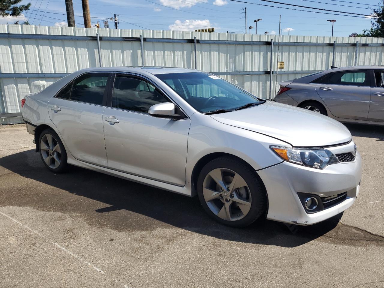 2012 Toyota Camry Se - Фото 4