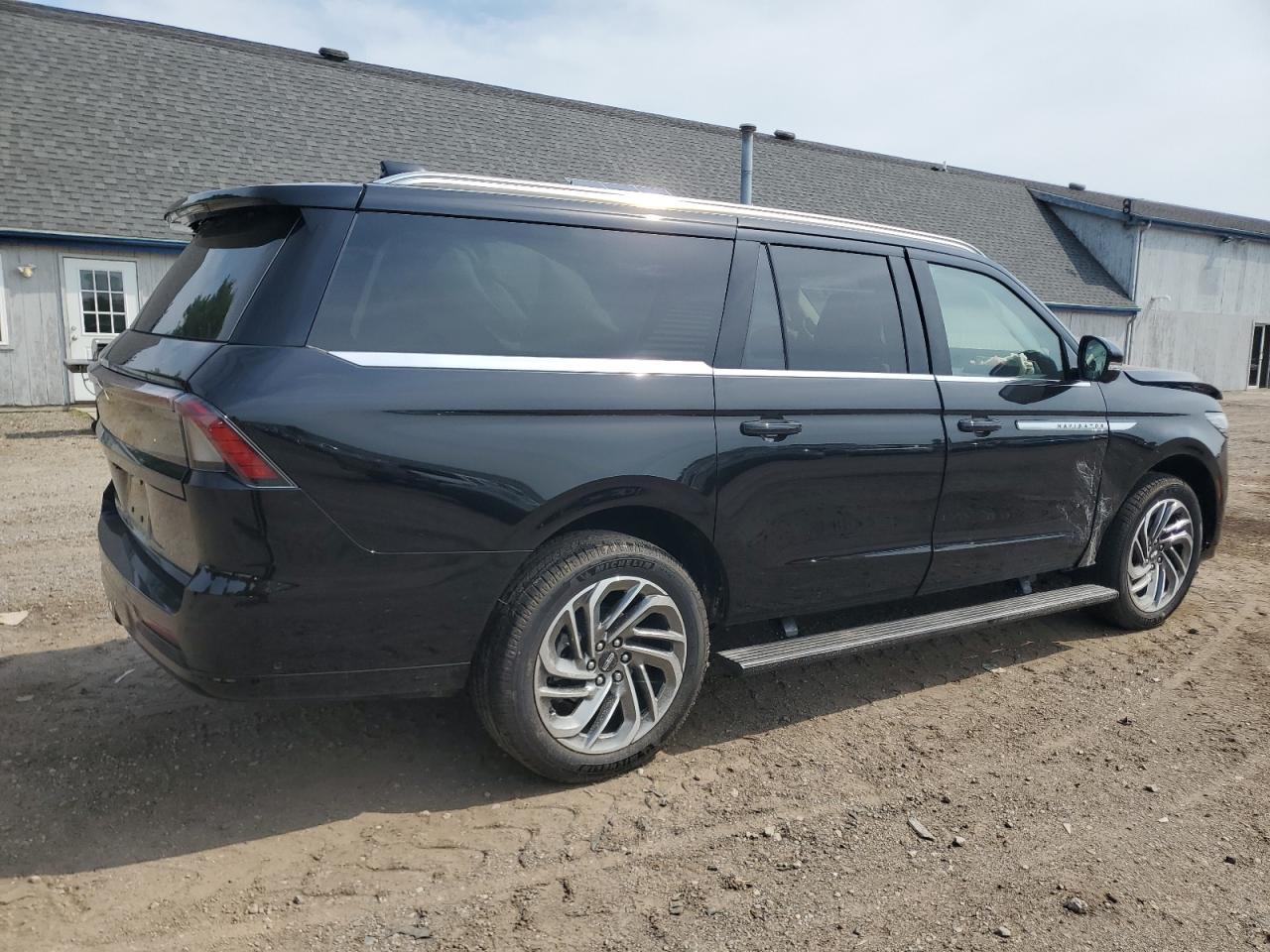 2025 Lincoln Navigator L Reserve - Фото 3