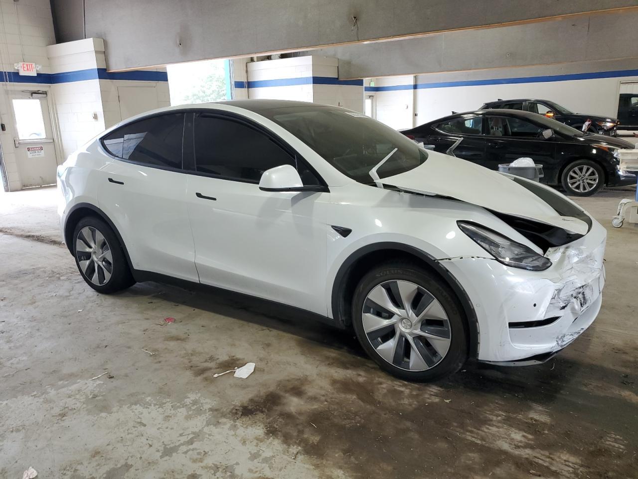 2020 Tesla Model Y - Фото 4