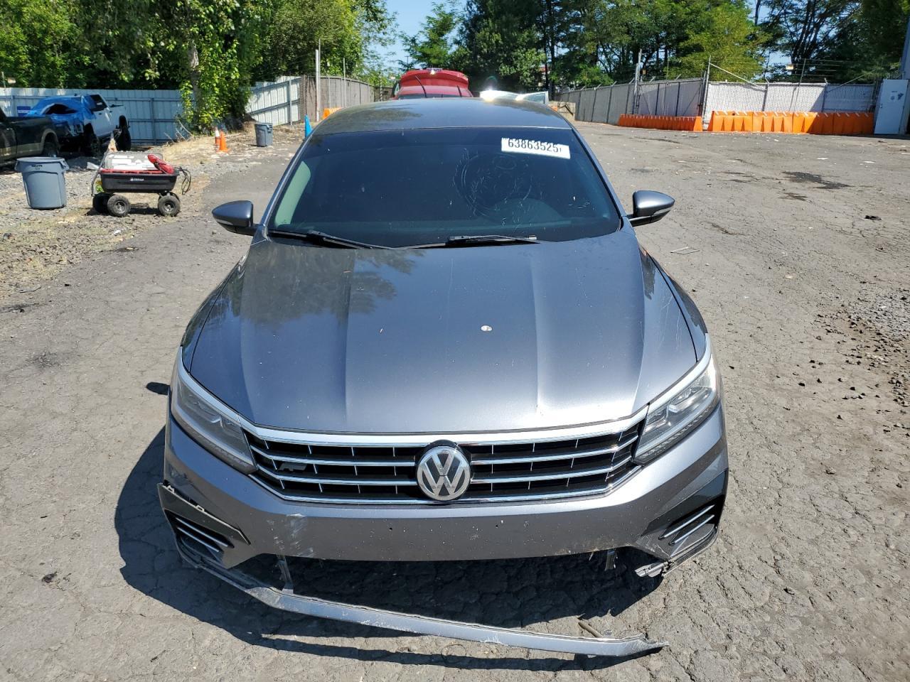 2018 Volkswagen Passat S - Image 5