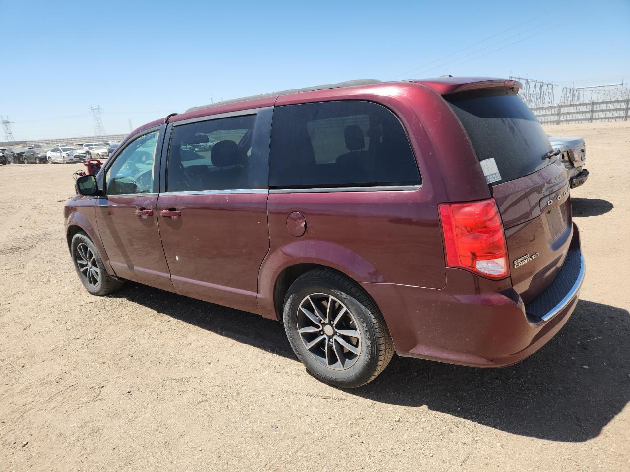 2018 Dodge Grand Caravan Gt - Фото 2