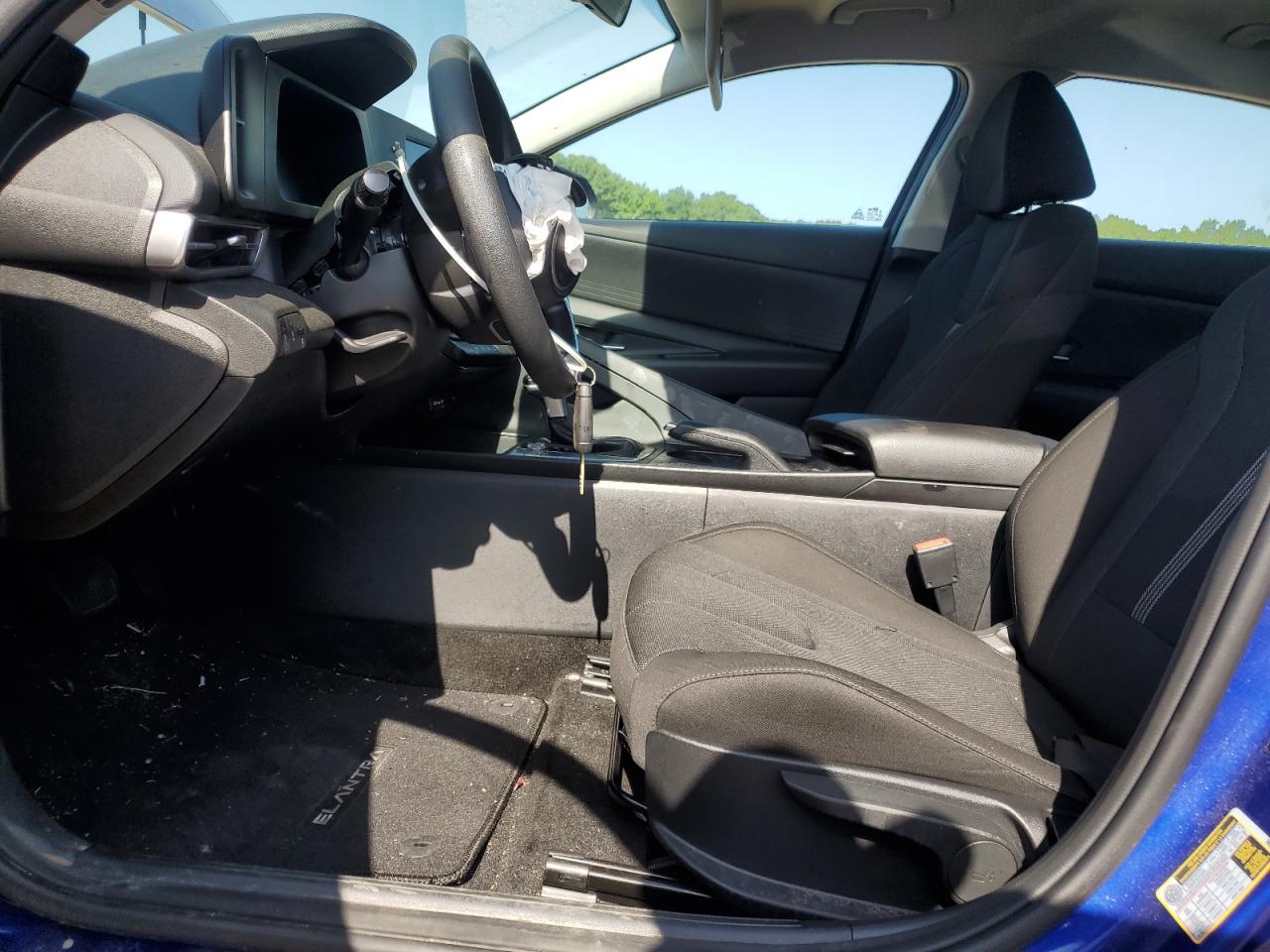 2025 Hyundai Elantra Se - Фото 7