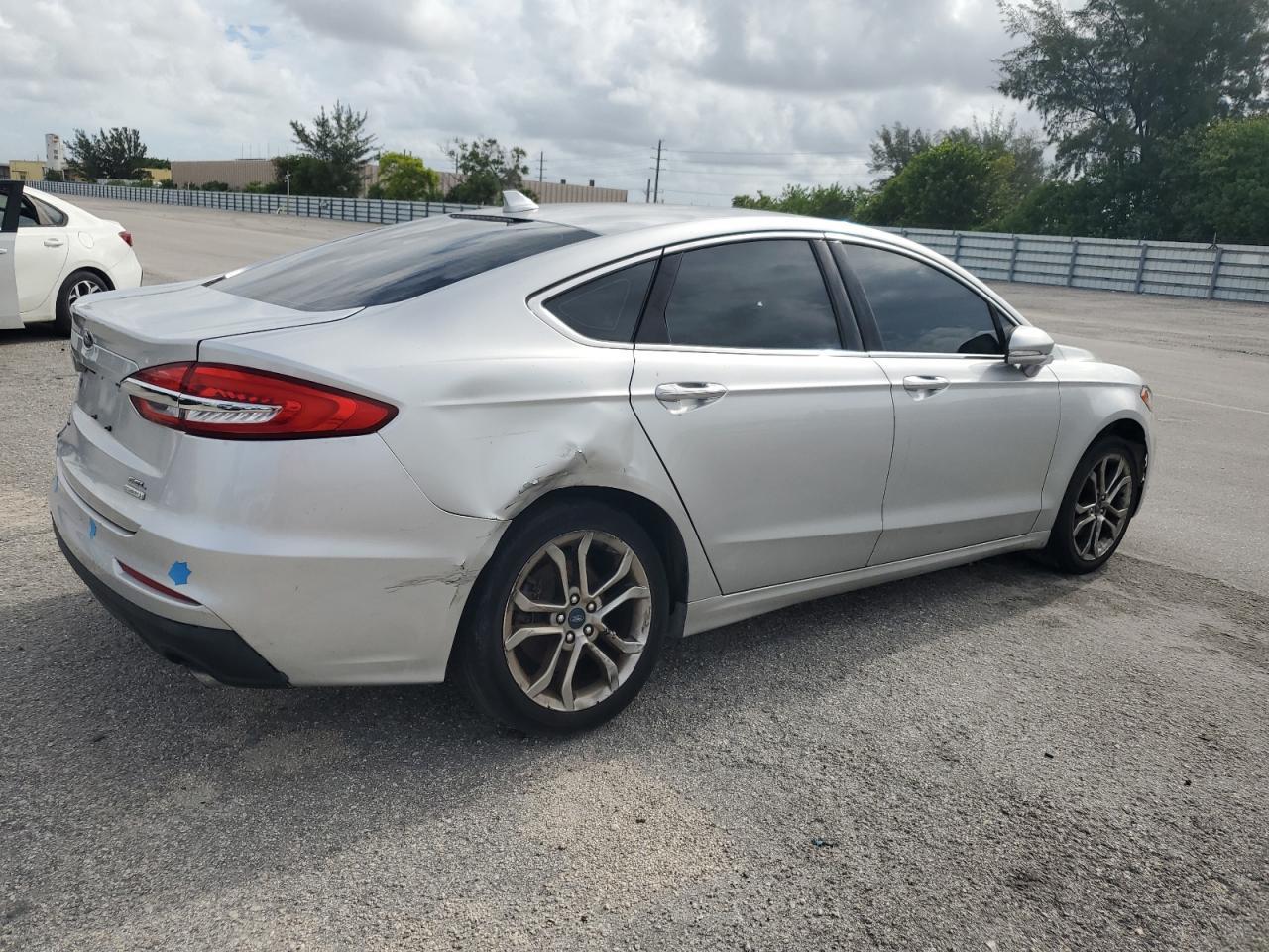 2019 Ford Fusion Sel - Фото 3