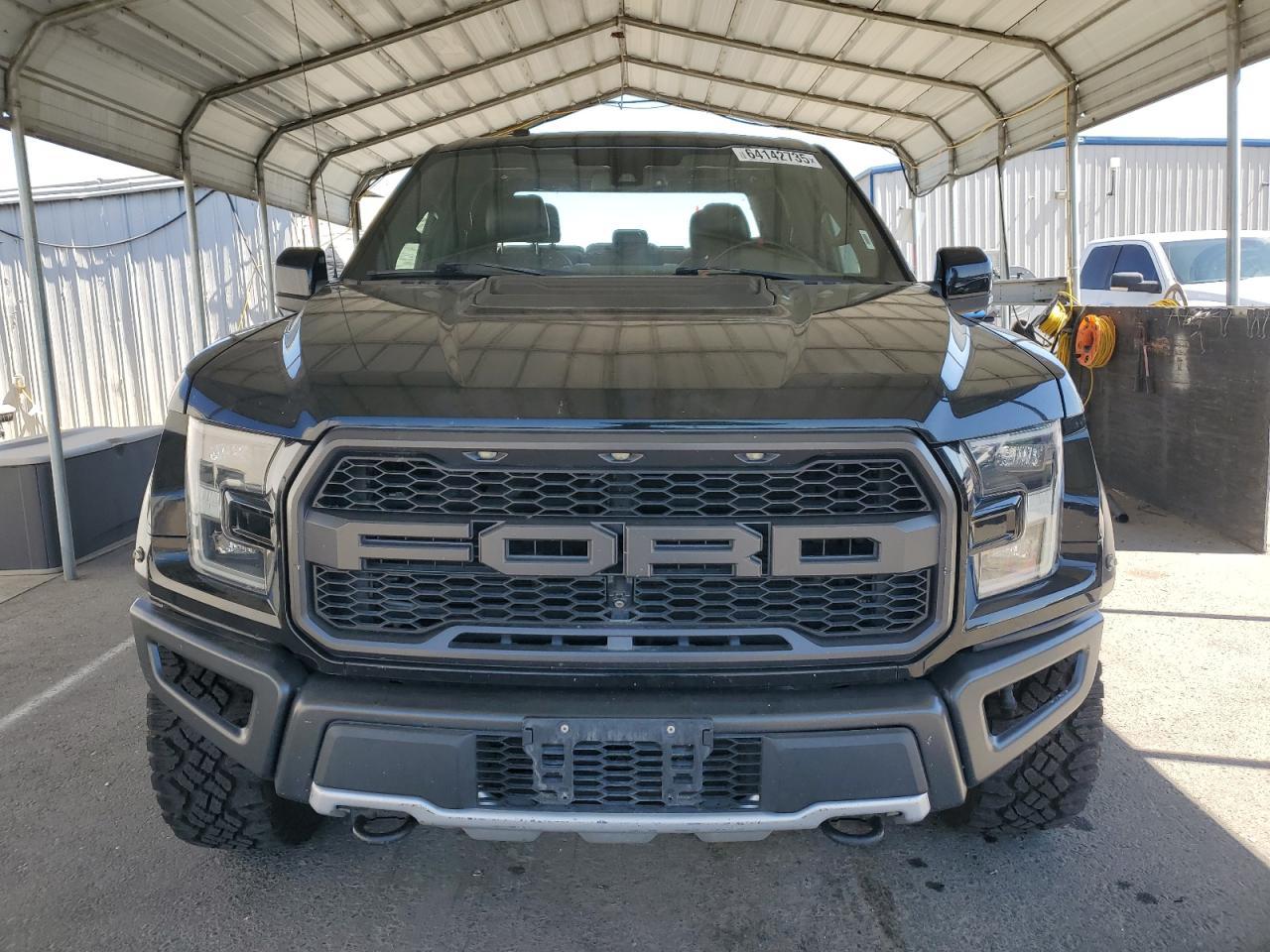 2017 Ford F150 Raptor - Фото 5