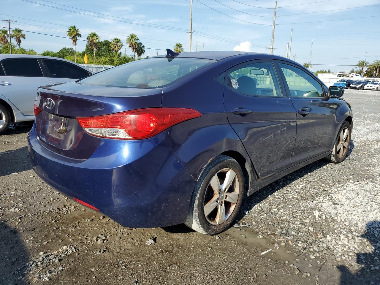 2011 Hyundai Elantra Gls - Image 3