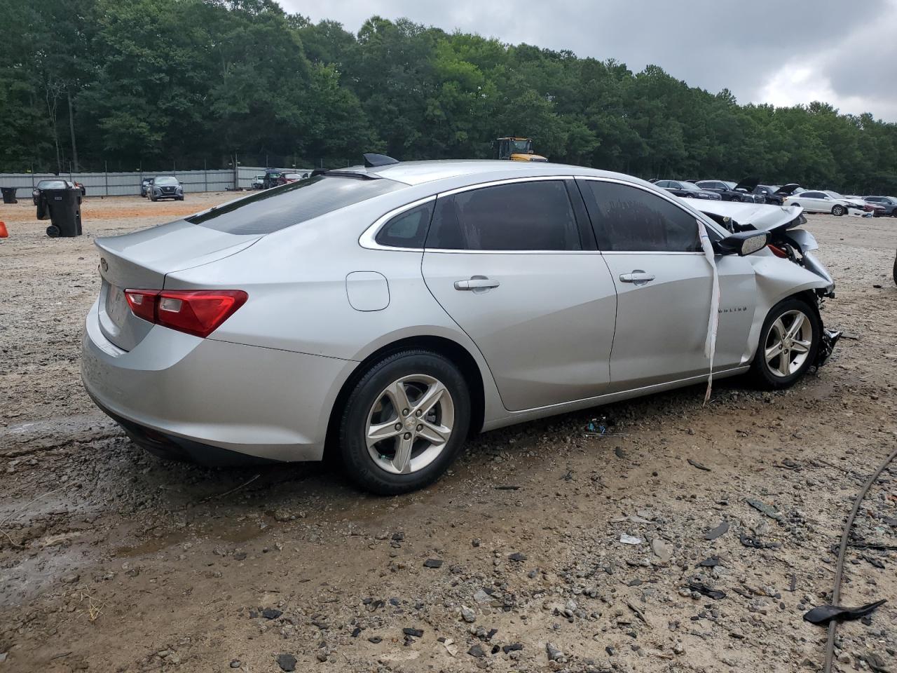 2021 Chevrolet Malibu Ls - Фото 3