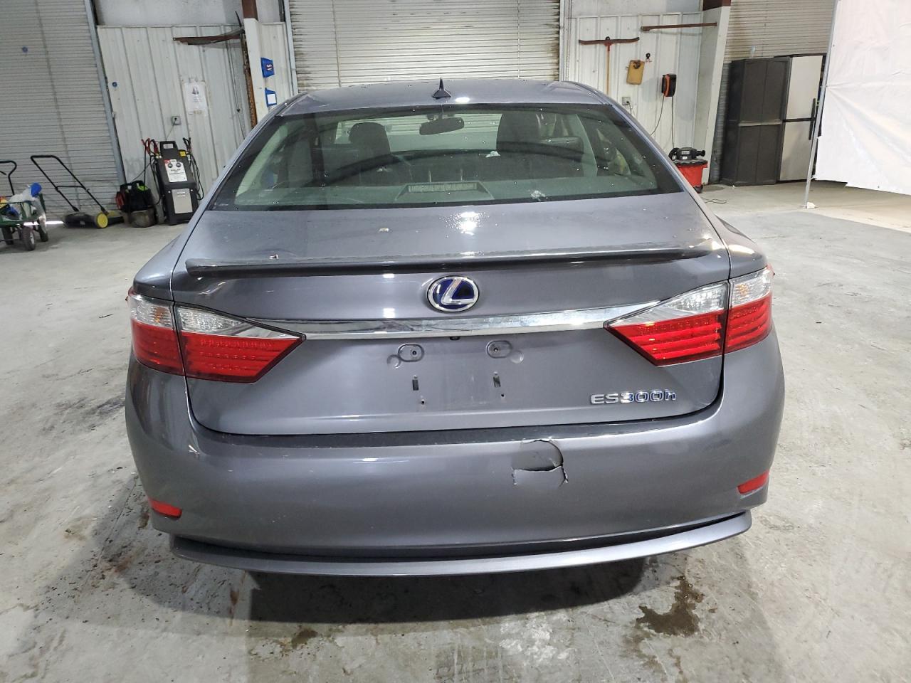 2014 Lexus Es 300H - Фото 6