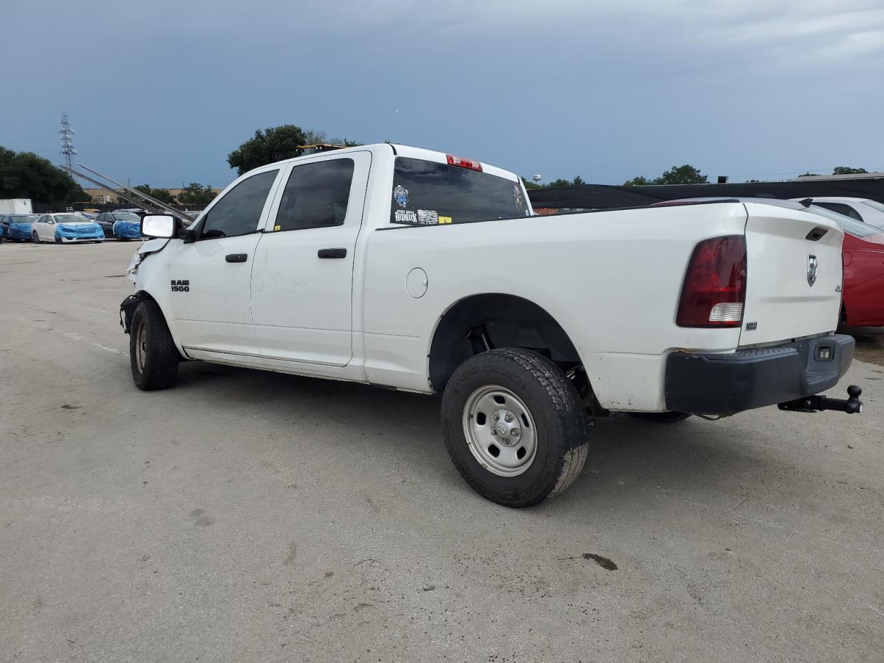 2019 Ram 1500 Classic Tradesman - Фото 2