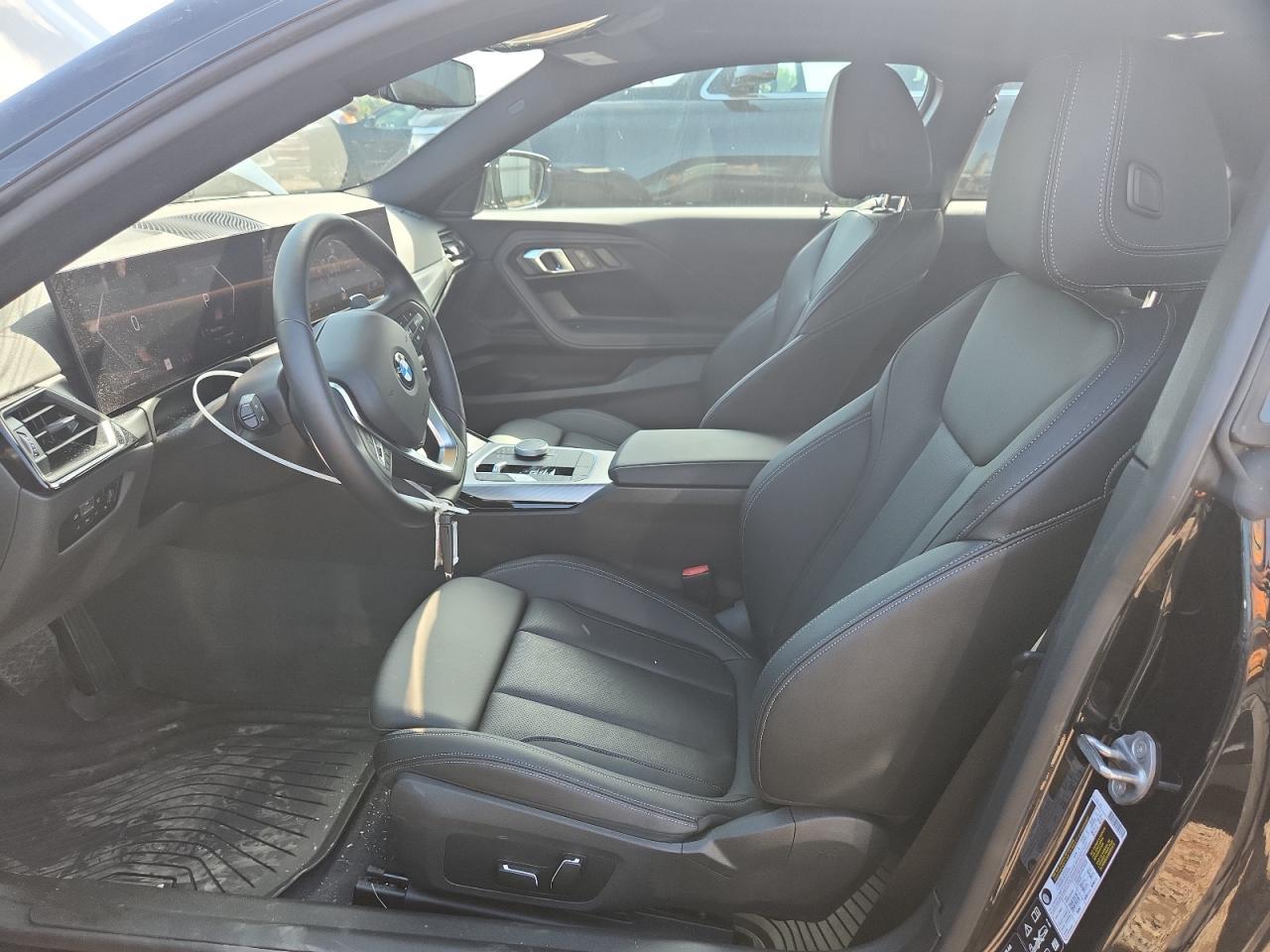 2024 BMW 230Xi - Фото 7