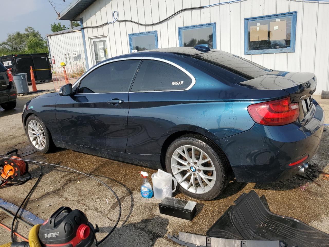 2015 BMW 228 Xi - Фото 2